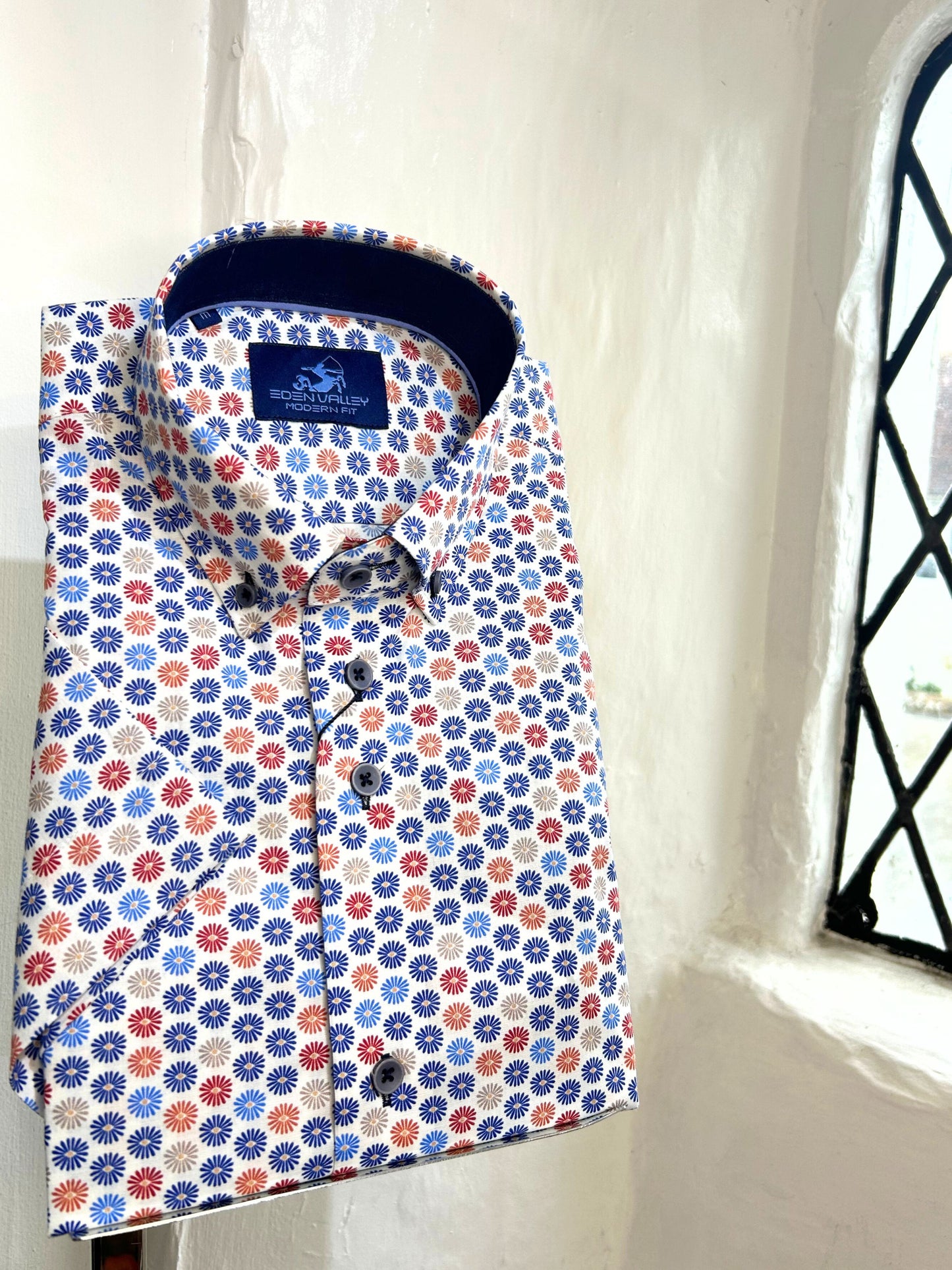 SOFT CIRCLES SHORT SLEEVED SHIRT
