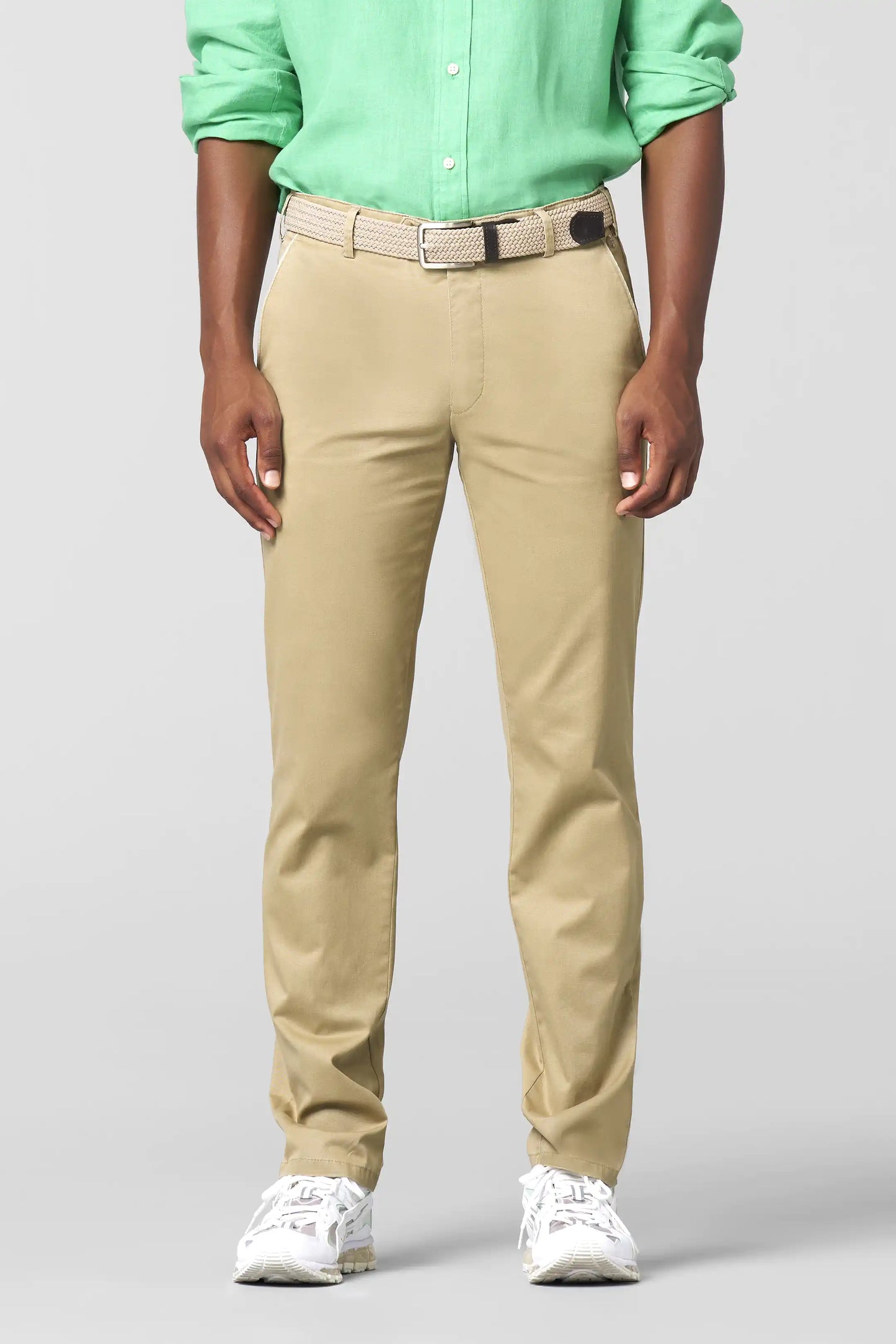 BEIGE NEW YORK CHINOS