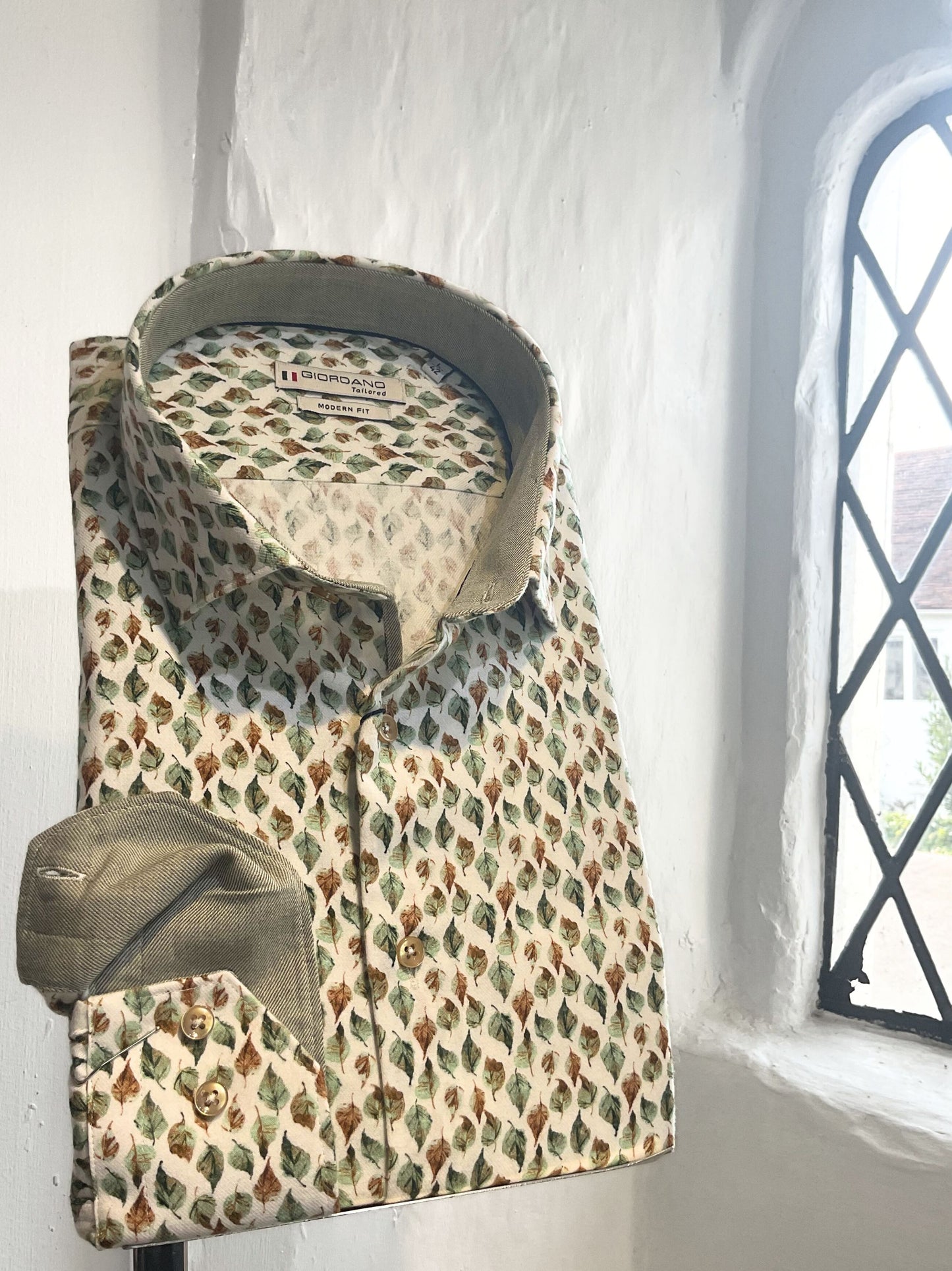 GREEN AND BROWN LEAF PRINT LONG SLEEVE SHIRT