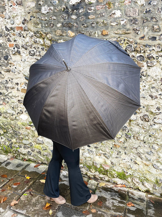 BROWN CHECK UMBRELLA WITH WOOD HANDLE