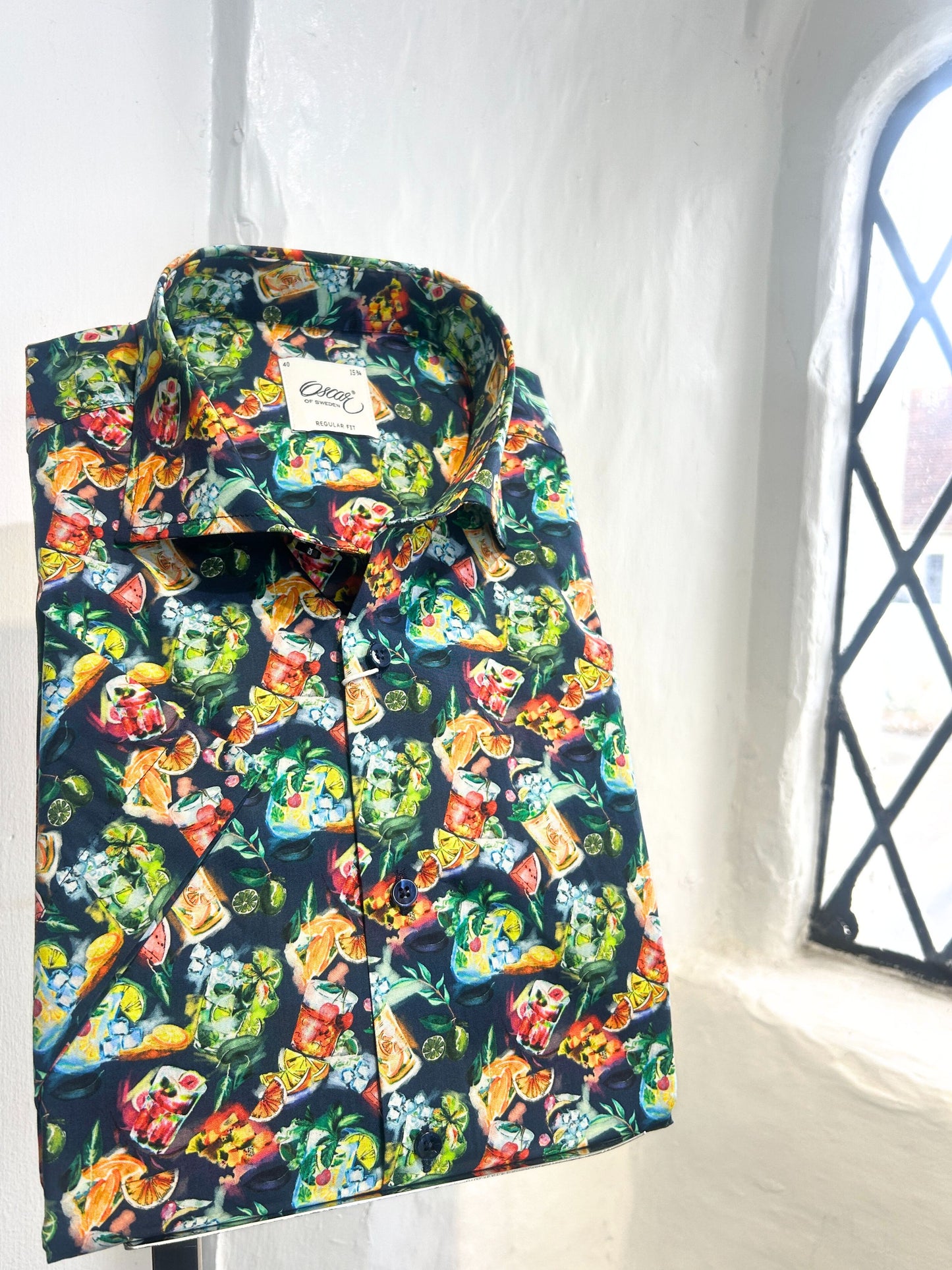 NAVY SUMMER DRINKS PRINT SHORT SLEEVED SHIRT