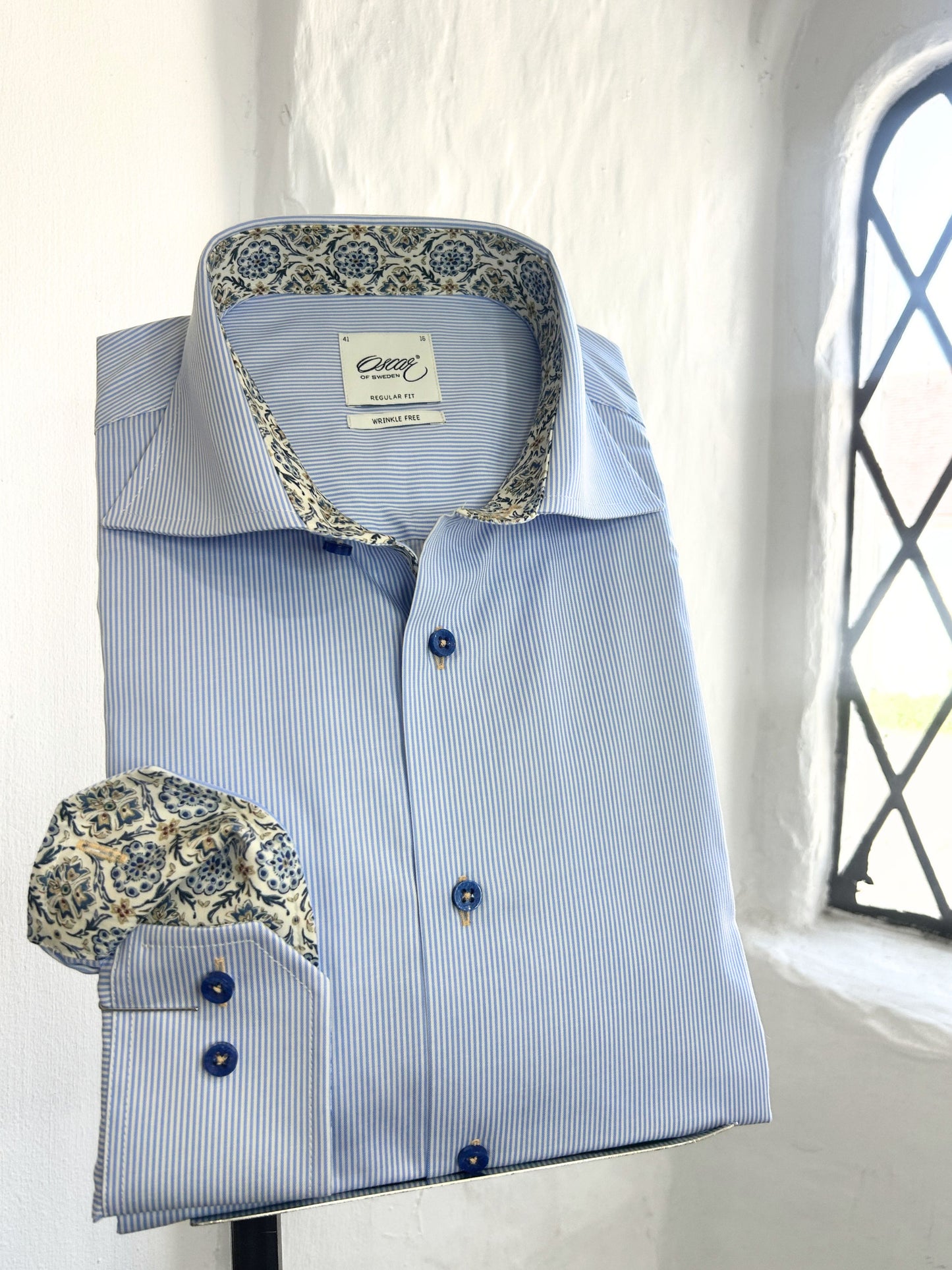 LIGHT BLUE STRIPE LONG SLEEVE SHIRT WITH FLORAL DAMASK INSERT