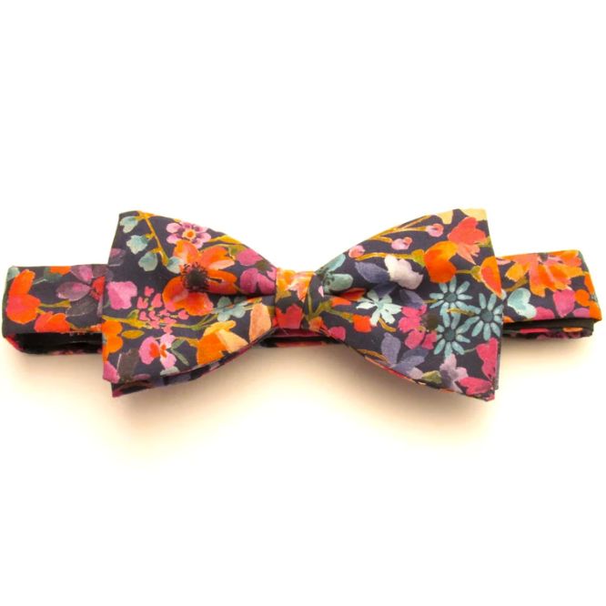 Dreams Of Summer Bow Tie