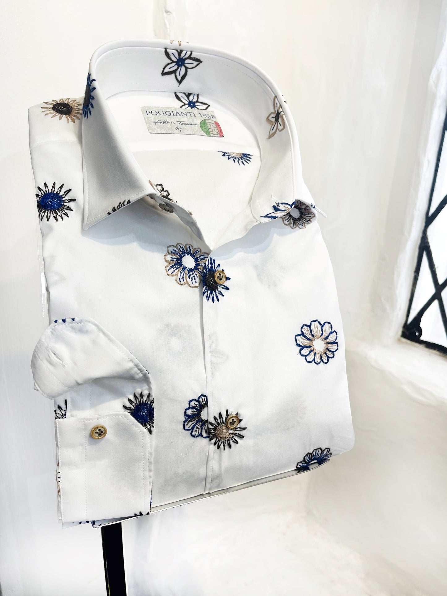 WHITE WITH FLOWERS LONG SLEEVE SHIRT