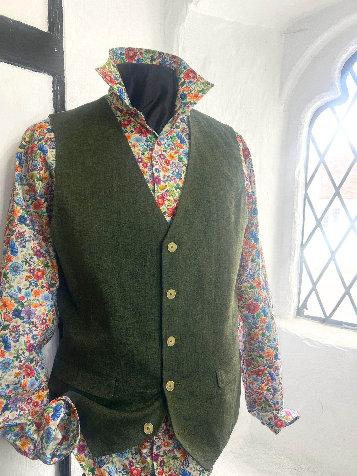 TIVERTON OLIVE WAISTCOAT