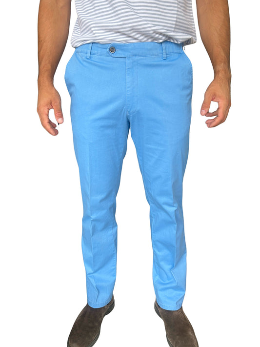 LIGHT BLUE OSLO ORGANIC COTTON CHINOS
