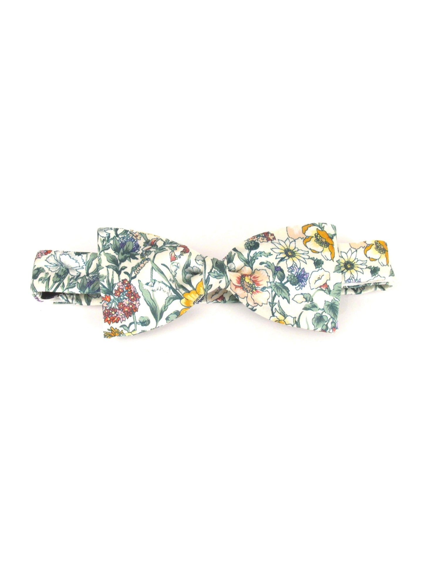 RACHEL CREAM SILK BOW TIE MADE WITH LIBERTY FABRIC