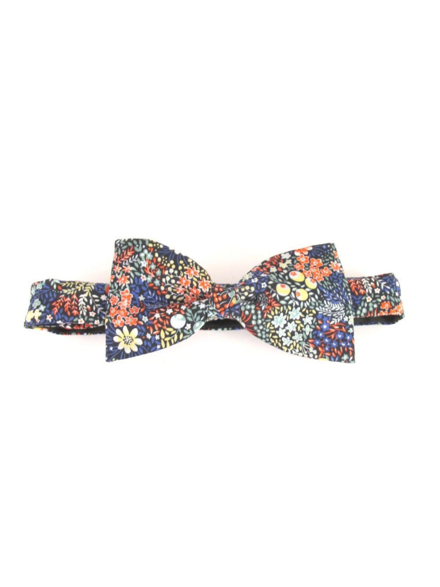 ELDERBERRY READY-TIED BOW TIE MADE WITH LIBERTY FABRIC