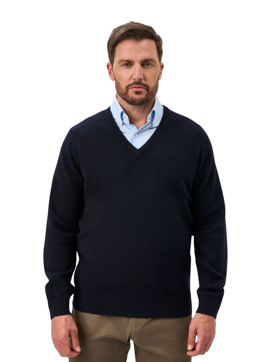 HAMPSHIRE CLASSIC NAVY V NECK JUMPER