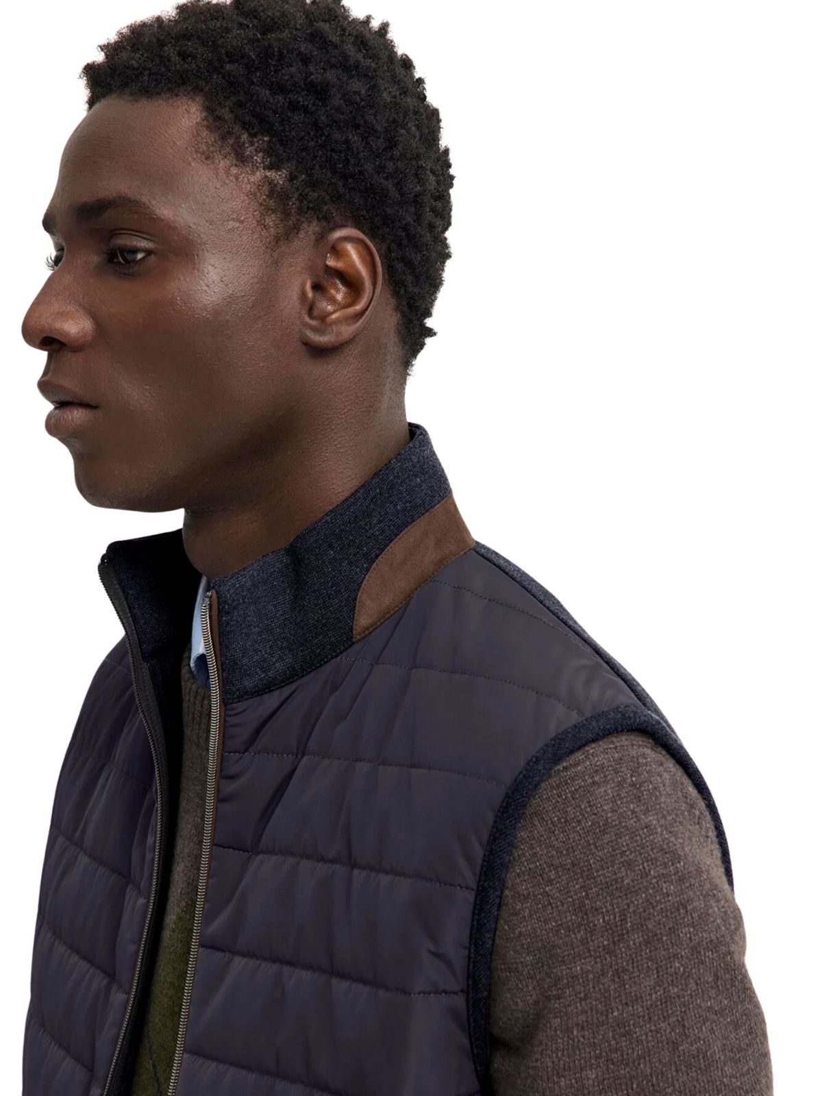 NAVY GILET WITH QUILTED FRONT AND FULL ZIP