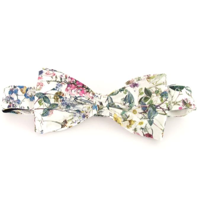 WILD FLOWERS IVORY READY TIED BOW TIE